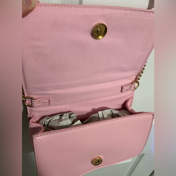 Purse, pink with gold accents. - Picture 4 of 8